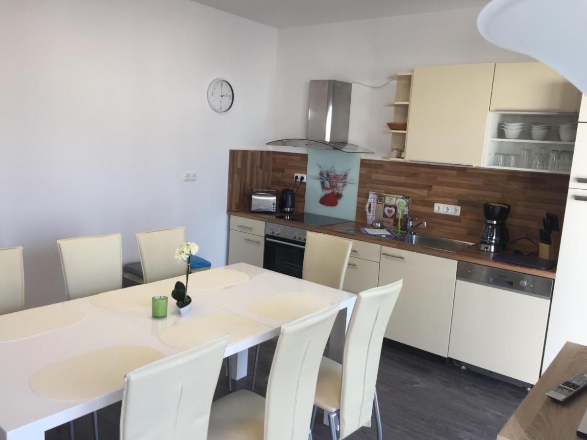 Appartements Am Hafen Цвенкау Экстерьер фото